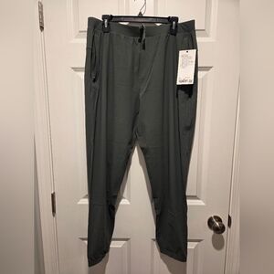 NWT Lululemon Surge Jogger Pants - Men’s XL - Smoked Spruce - Reflective Details